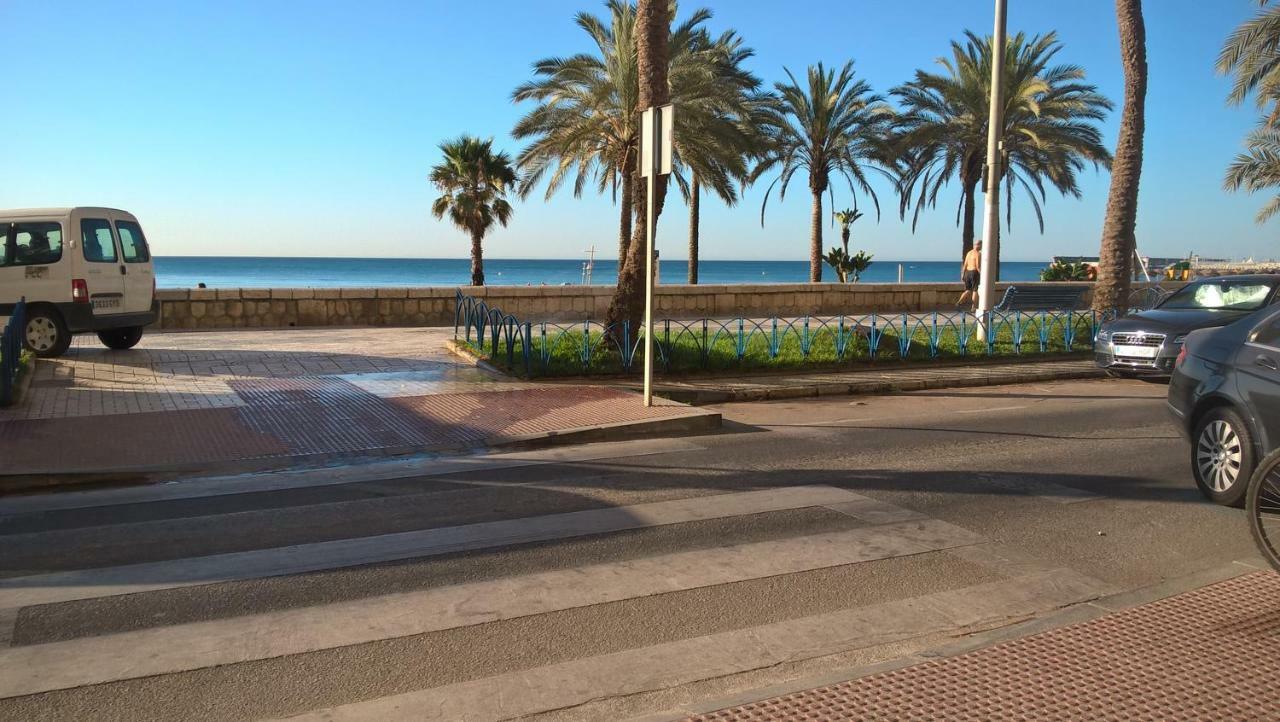 מאלגה Apartamento Malagueta Playa מראה חיצוני תמונה