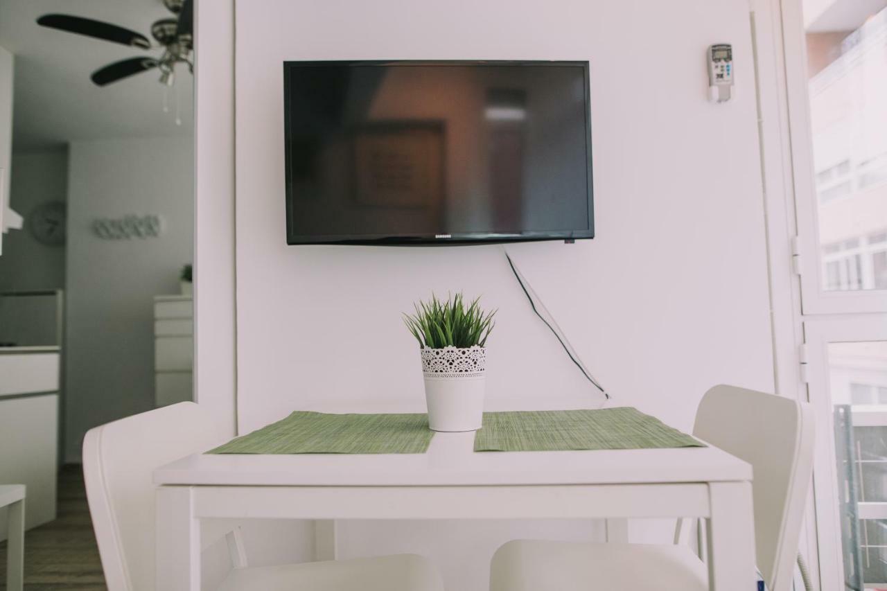 מאלגה Apartamento Malagueta Playa מראה חיצוני תמונה